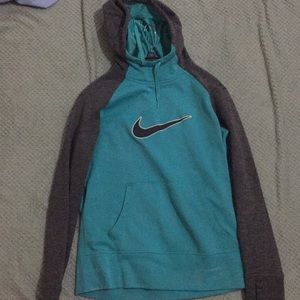Nike thermafit pullover